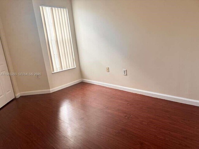 Building Photo - 14051 SW 120th Ct