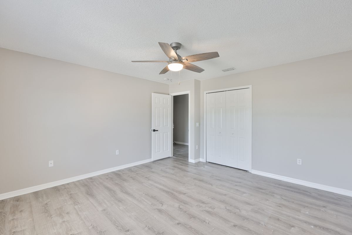 Building Photo - 10505 Opus Dr