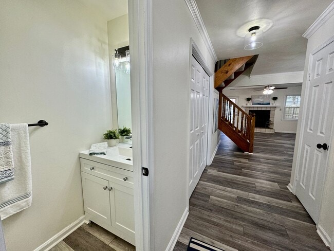 Building Photo - 3-Bedroom Townhome Ready NOW!! Completely Updated - Fenced Backyard - Exterior Storage!