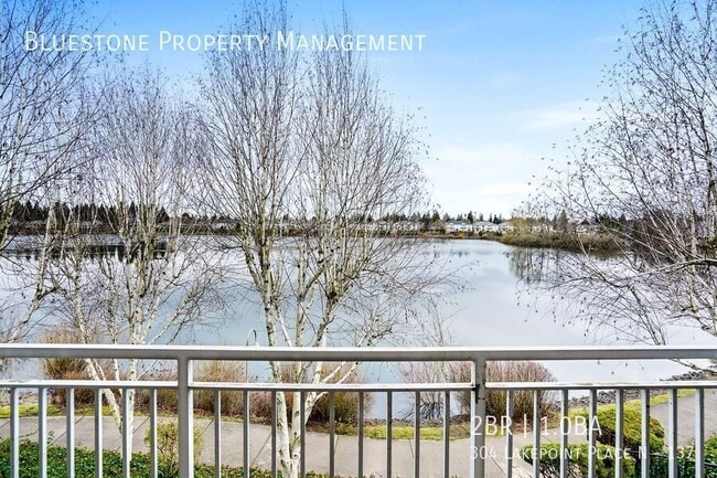 Building Photo - 304 Lakepoint Pl N