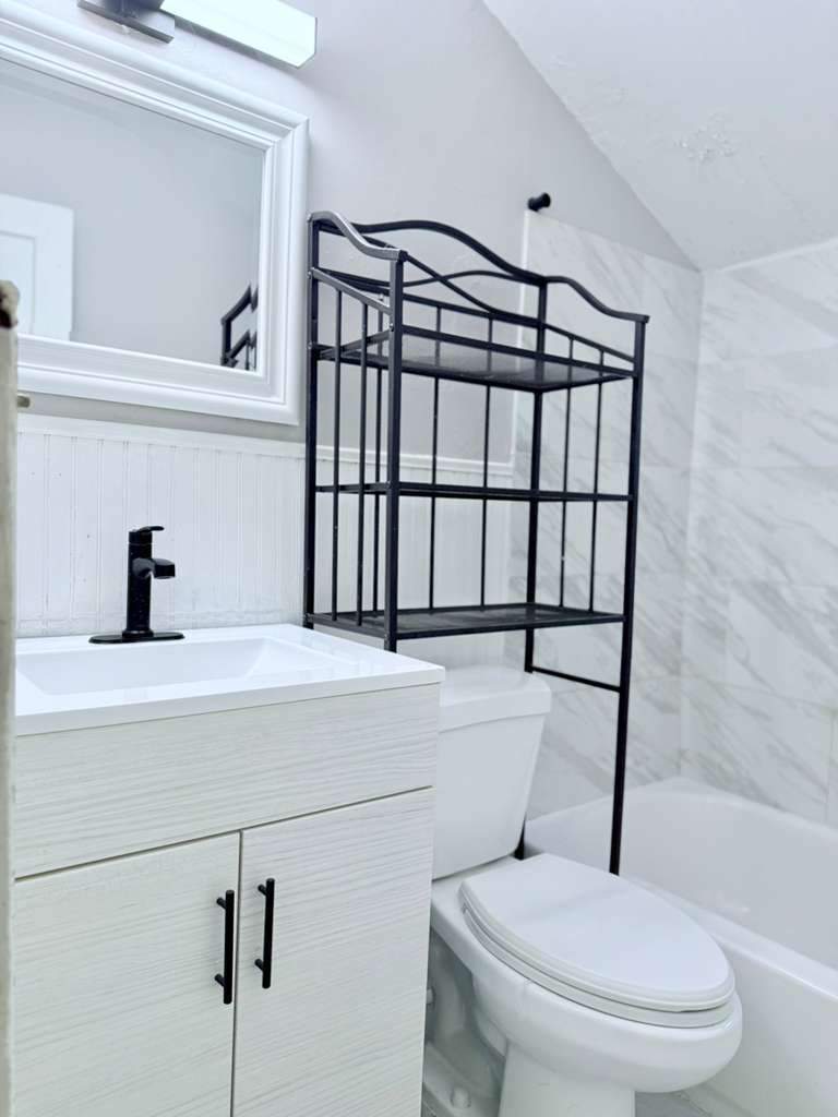 Building Photo - 8181 Chaske St