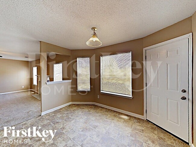 Building Photo - 164 Penny Ln