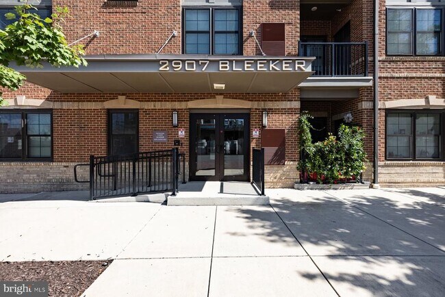 Building Photo - 2907 Bleeker St