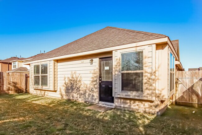 Building Photo - 323 Sea Breeze Dr