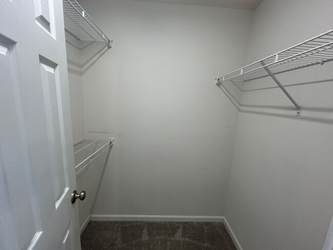 Building Photo - Ready to View! Updated 3/2 Home High Point...