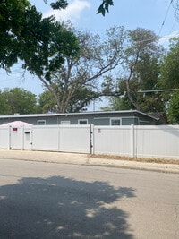 Building Photo - 5415 Buena Vista St