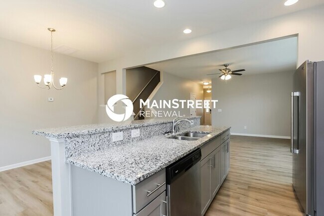Building Photo - 3 Bedroom Pet-Friendly Home in Clayton, NC with Main Street Renewal