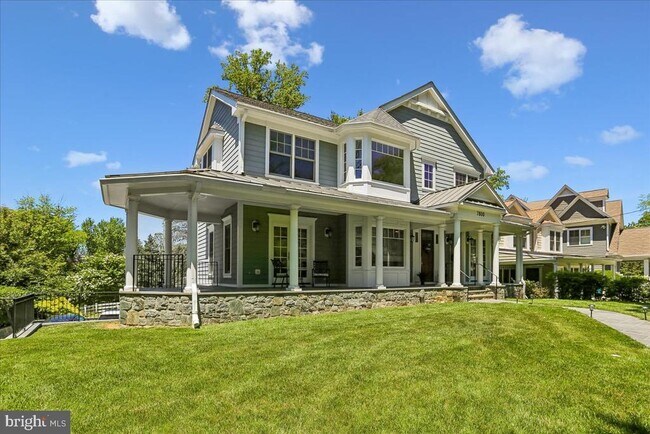 Building Photo - 7800 Radnor Rd