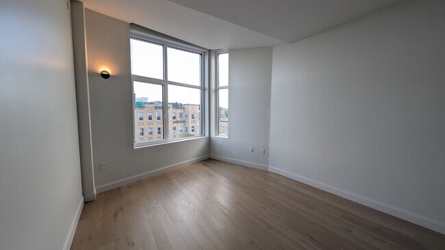 Building Photo - 59 Brighton Ave