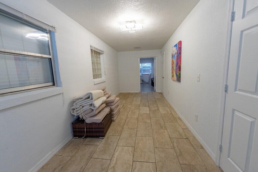 Building Photo - 2627 Ambergate Rd