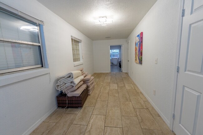 Building Photo - 2627 Ambergate Rd