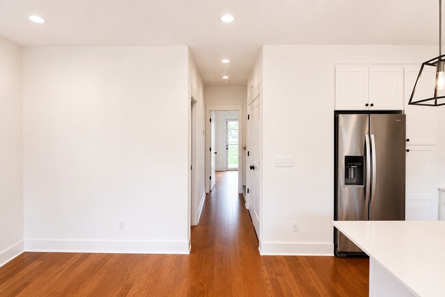 Building Photo - 4-Bedroom Home Steps from the Pool | Close to TTU & Downtown Cookeville
