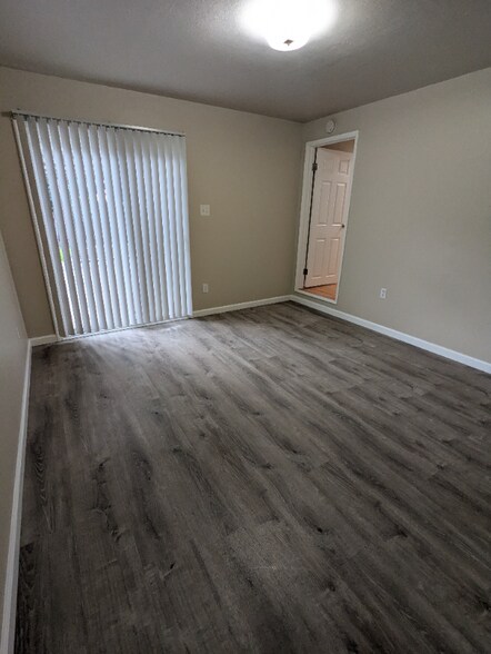 Building Photo - 635 Gisler Way