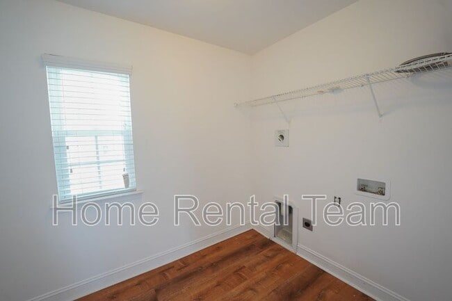 Building Photo - 75 Sailmaker Ln