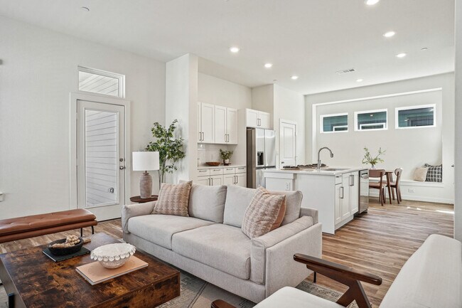 Building Photo - 3008 Sweet St