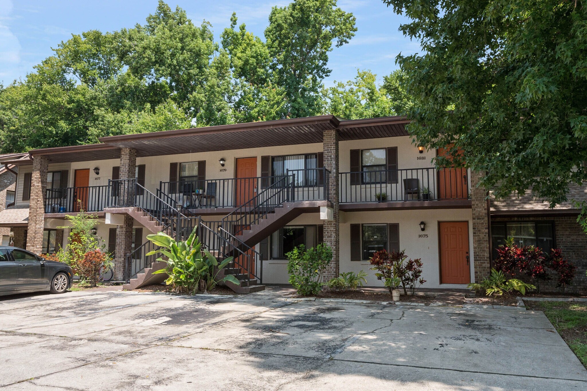 Building Photo - 1673 Spring Garden Ct