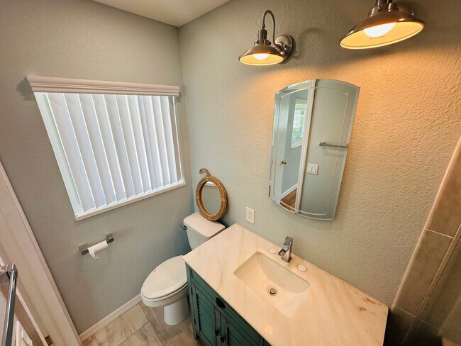 Building Photo - 385 S Tessier Dr