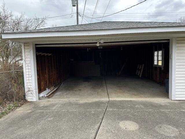 Building Photo - 18547 Hillcrest St