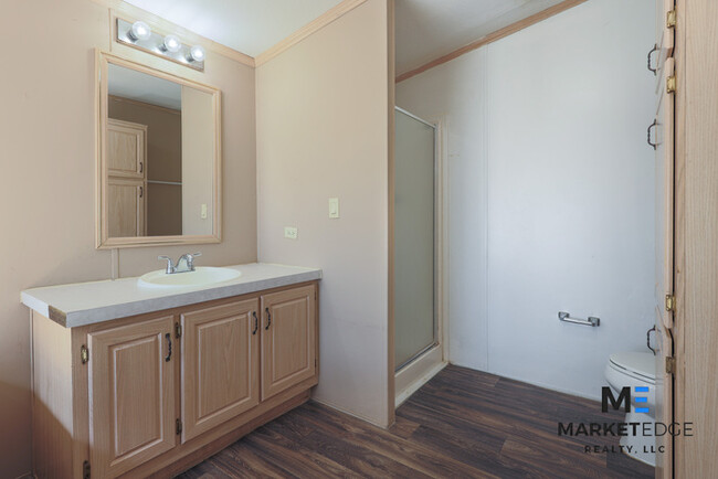 Building Photo - 5Bed/3Bath Home in Buckeye, AZ! Ready for ...