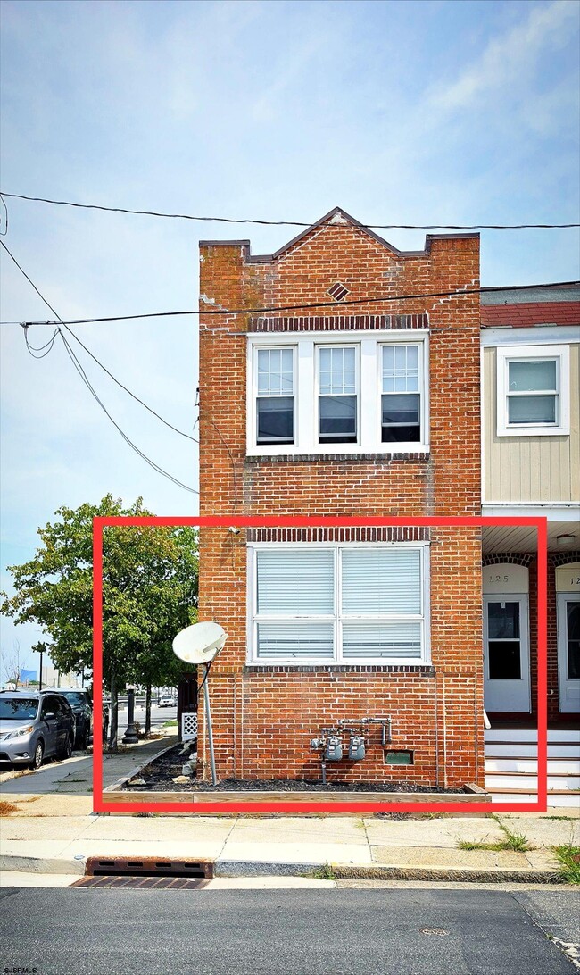 Building Photo - 125 N Kingston Ave