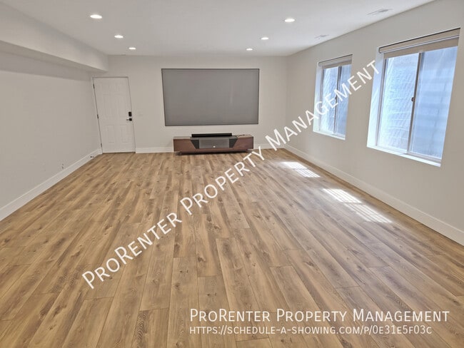 Building Photo - 843 Eaglepointe Dr