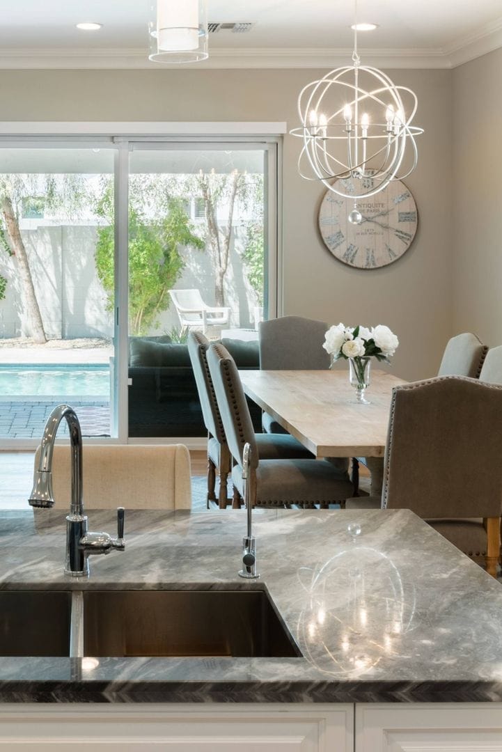 Building Photo - 3706 E Clarendon Ave