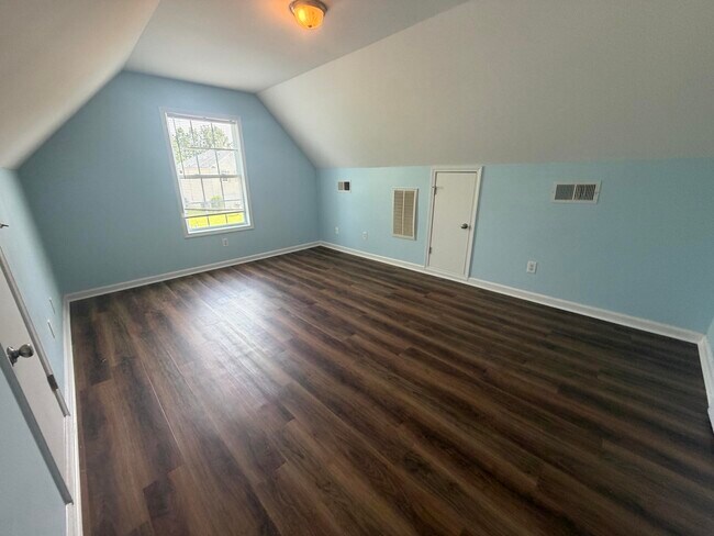 Building Photo - 3665 Galloway Ln