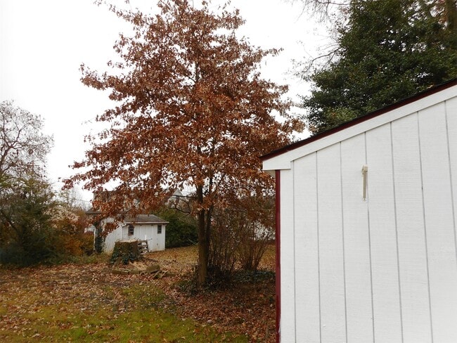 Building Photo - 117 Anderson Ave