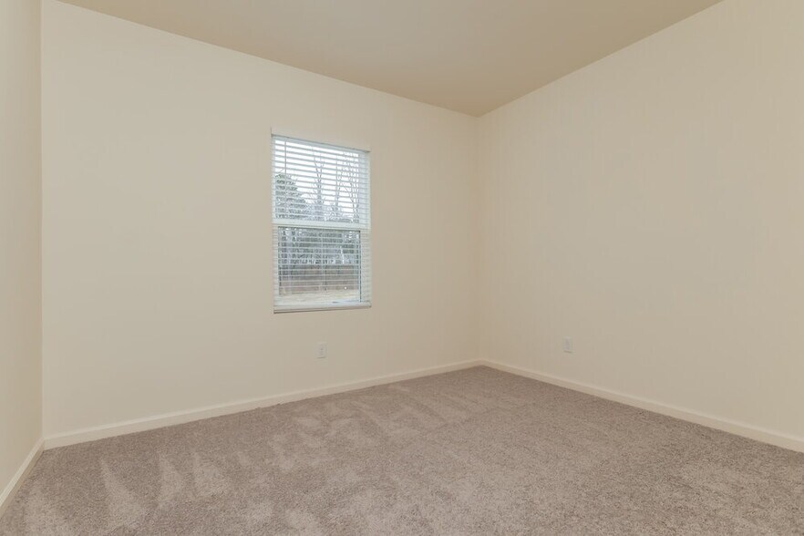 Building Photo - 406 San Sebastian Dr