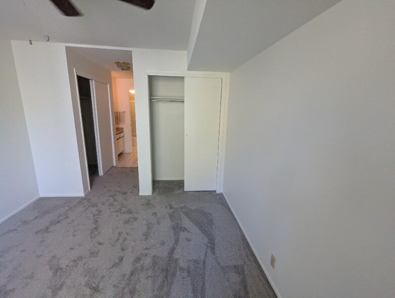 Building Photo - 31 M St