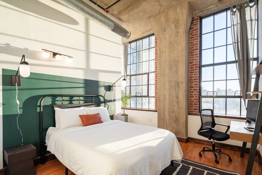 Building Photo - 525 N 11th St