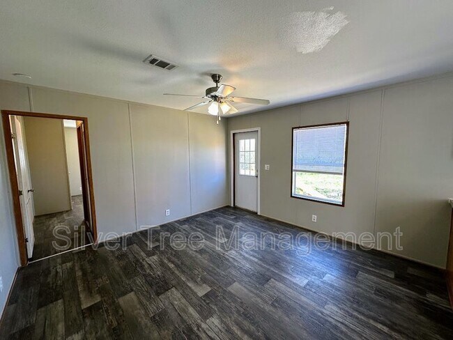 Building Photo - 260 Lark Meadow Dr