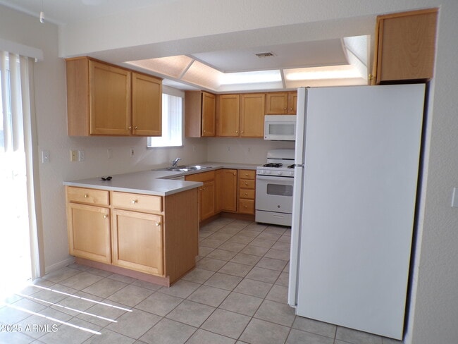 Building Photo - 3701 Sabino Trail