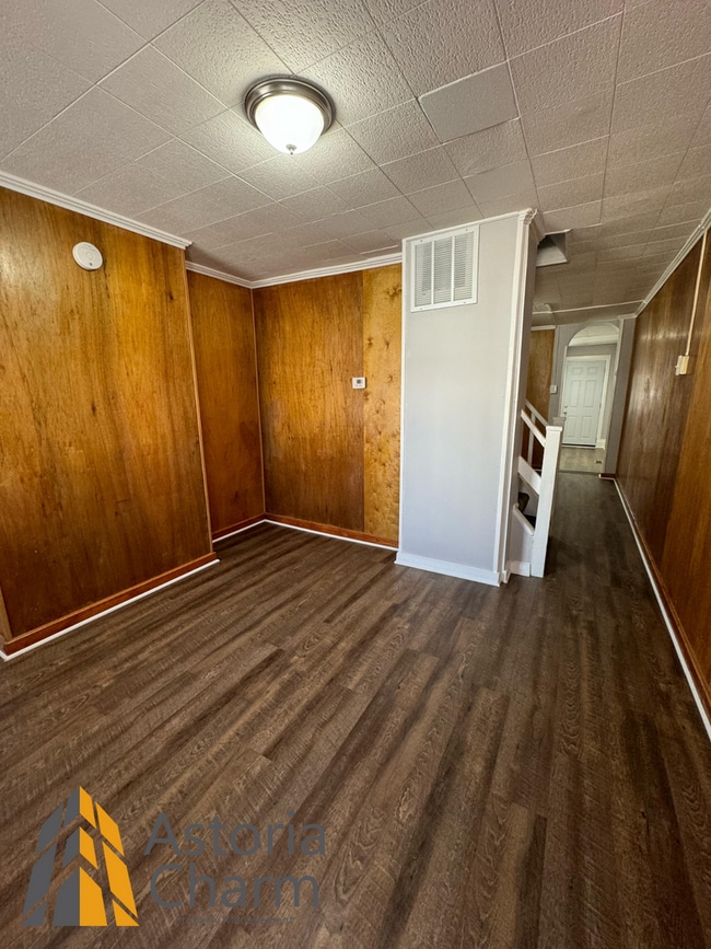 Building Photo - One month free on a 13-month lease or $1,177/month for 13 months with move in by January 31, 2026