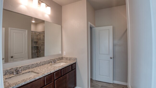 Building Photo - 1626 Lummus Dr