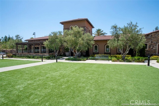 Building Photo - 20801 Bur Oak Cir