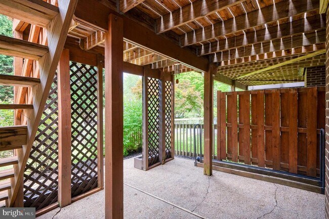 Building Photo - 27 Faraday Dr