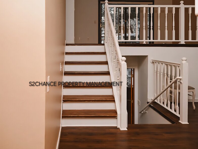 Building Photo - 228 126th Ave NW