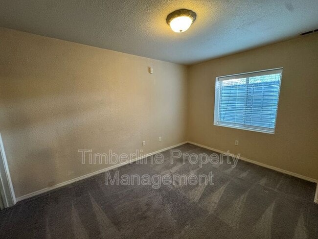 Building Photo - 3758 Pony Tracks Dr