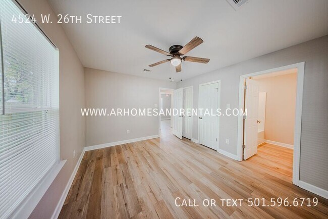 Building Photo - 4524 W 26th St