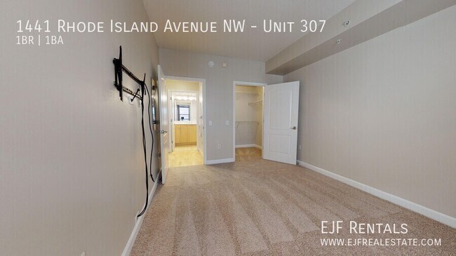 Building Photo - 1441 Rhode Island Ave NW