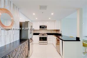 Building Photo - 1250 S Miami Ave