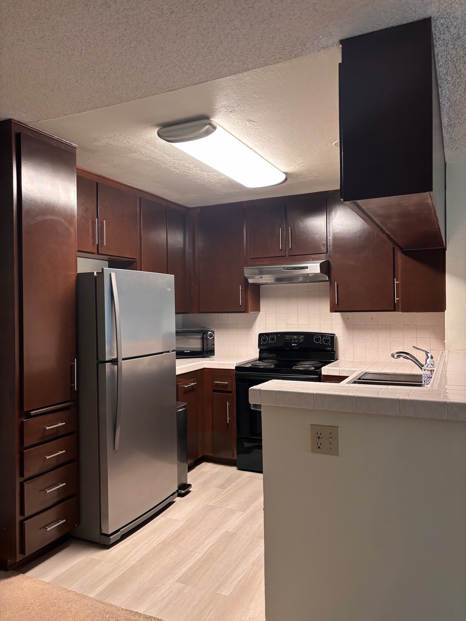 Building Photo - 5765 Friars Rd