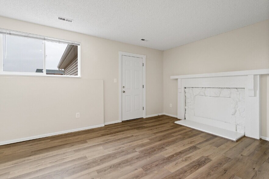 Building Photo - Corner Lot Charmer Near Fort Carson & Pete...