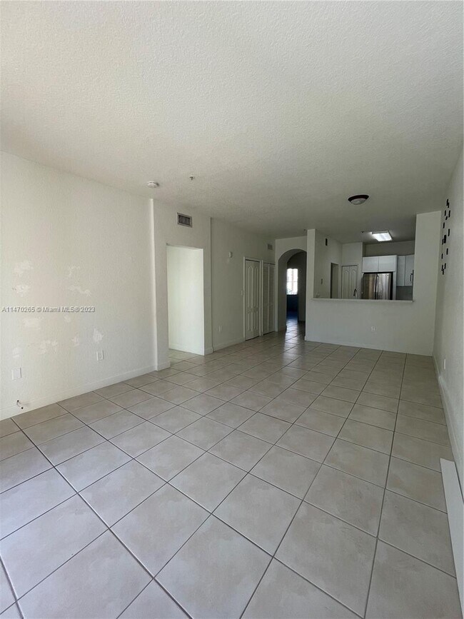 Building Photo - 17800 NW 73rd Ave