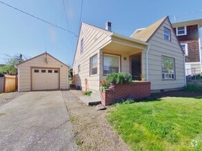 Building Photo - Updated 4 bedroom in South Eugene