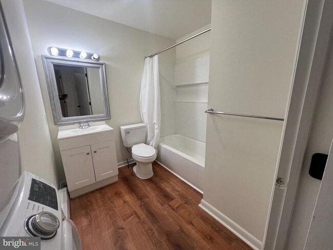 Building Photo - 312 Walnut Ct Way