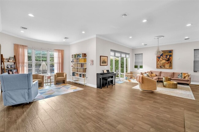 Building Photo - 3545 Forest View Cir