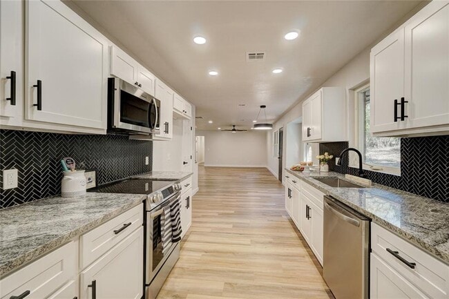 Building Photo - 6500 N Luther Rd