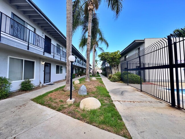Building Photo - 5500 Ackerfield Ave